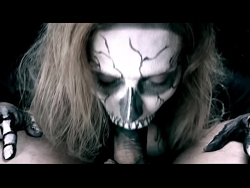 ❤️ ສາວ Demon ດູດ cock ກັບປາກສີດໍາຂອງນາງແລະກືນ cum. ️ ຮູບໂປ້ງາມ ຢູ່ຄອມ lo.com-porn-hat.ru ️❤